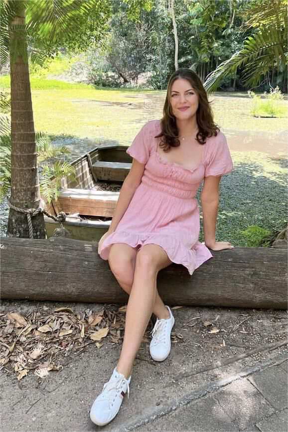 Dating With Rose
